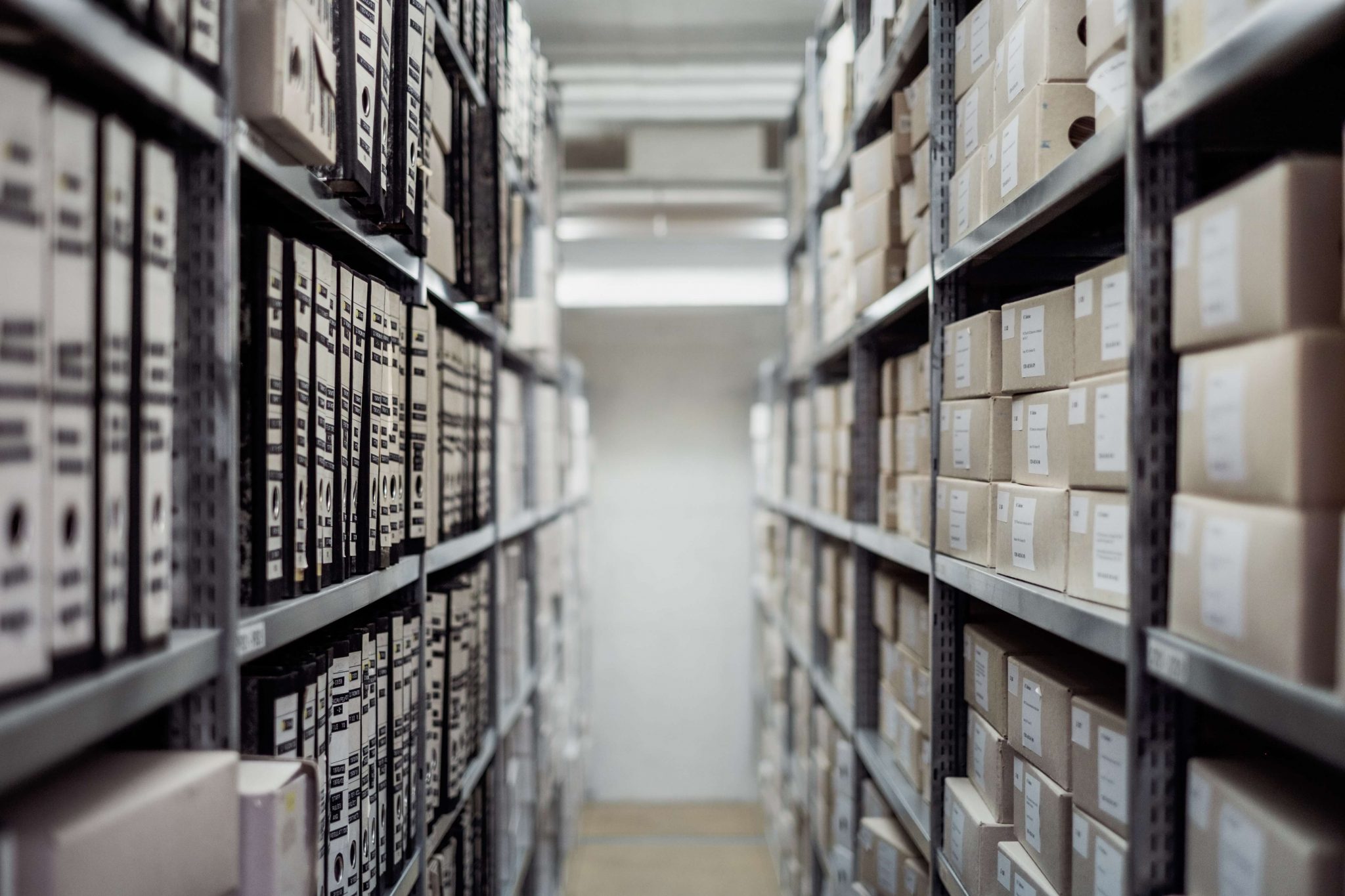 Quels sont les moyens de stockage des archives ?